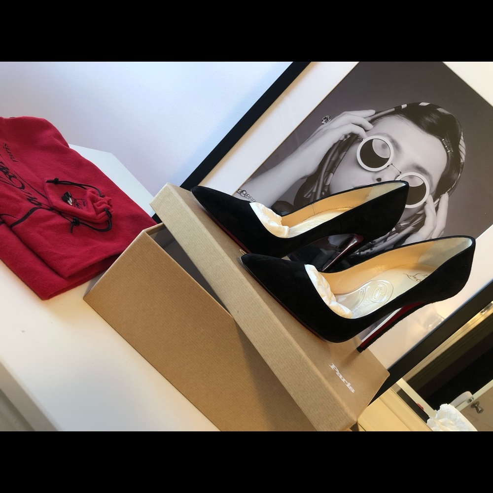 So Kate Velours 💄 - Picture 3 of 11